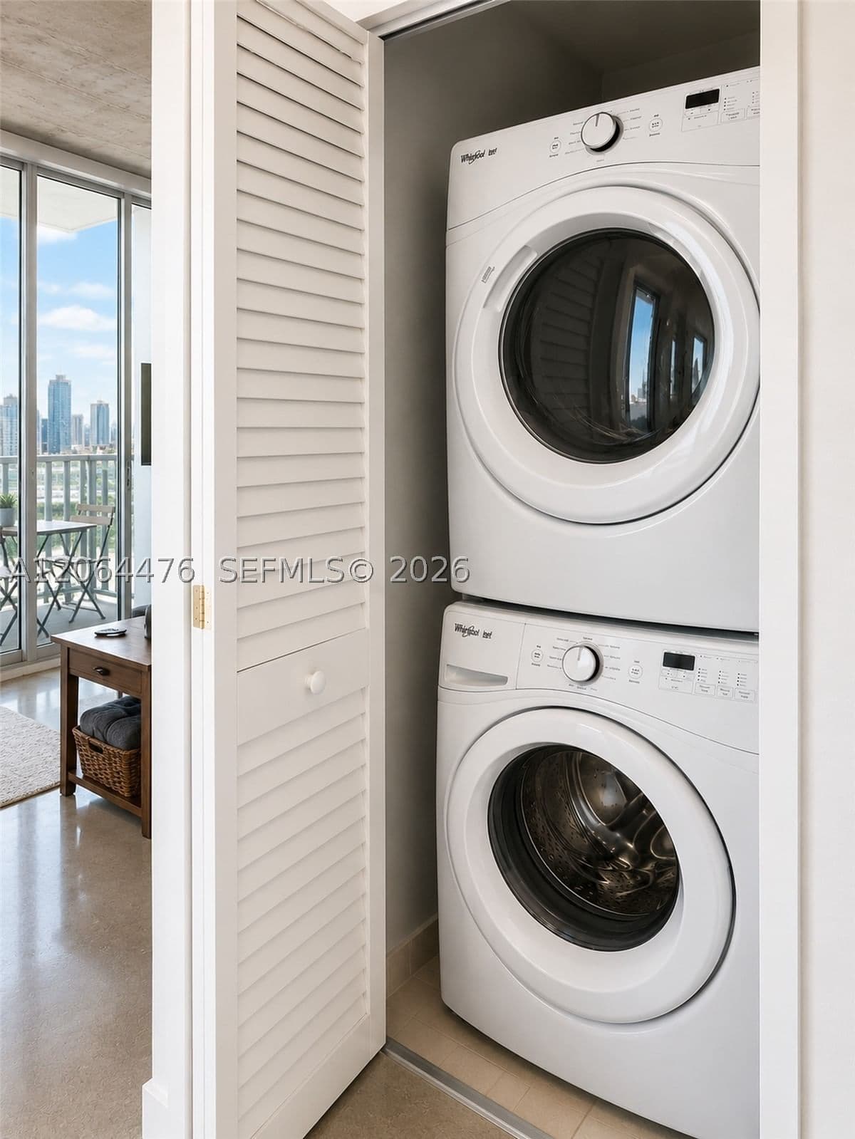 1+1 Condo — 151 1 St #2406, Miami, FL 33131