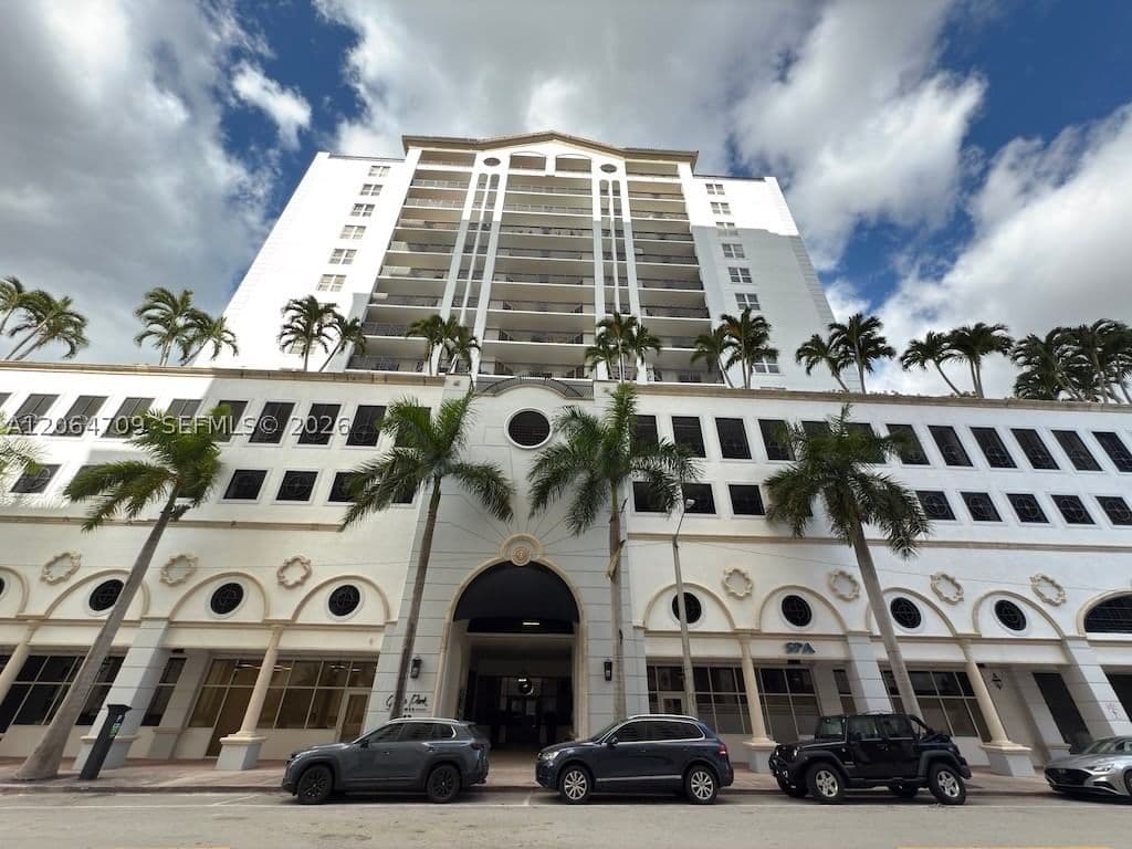 Condo — 357 Almeria Ave #103, Coral Gables, FL 33134