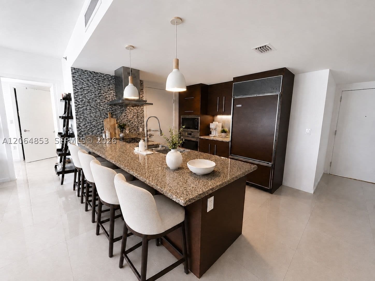 2-bedroom Condo — 495 Brickell Ave #411, Miami, FL 33131