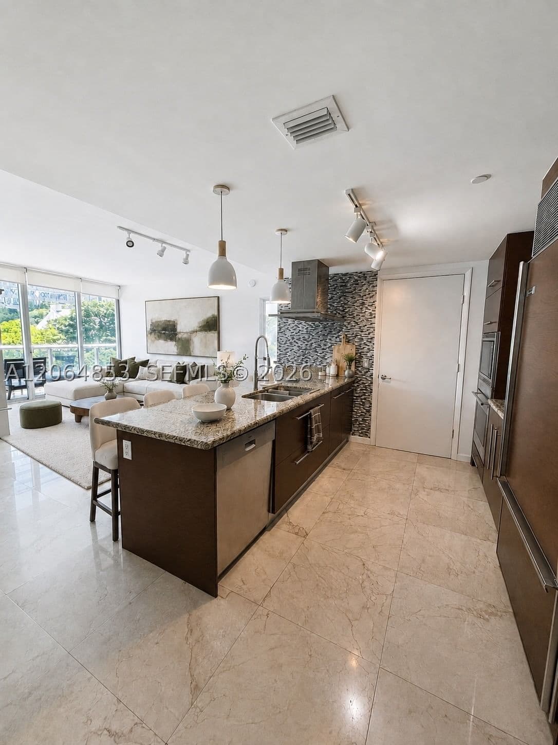 2-bedroom Condo — 495 Brickell Ave #411, Miami, FL 33131