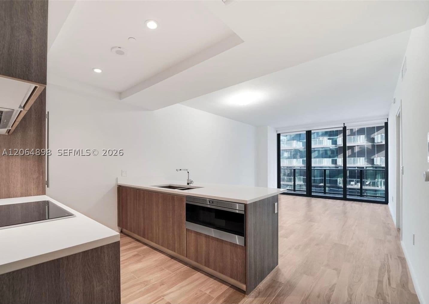 1-bedroom Condo — 801 Miami Ave #1807, Miami, FL 33130
