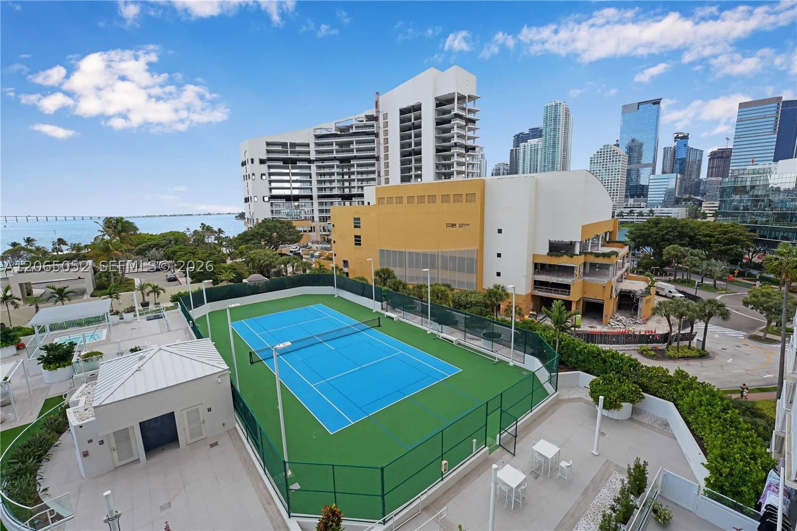 1+1 Condo — 770 Claughton Island Dr #808, Miami, FL 33131