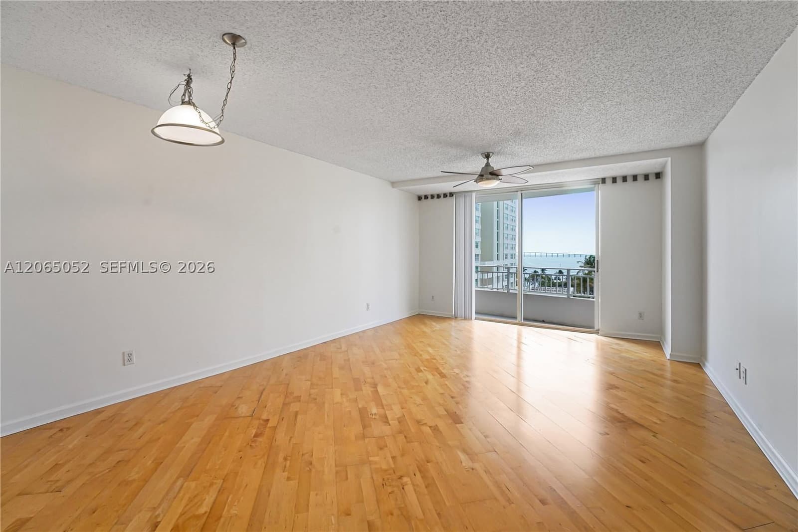 1+1 Condo — 770 Claughton Island Dr #808, Miami, FL 33131