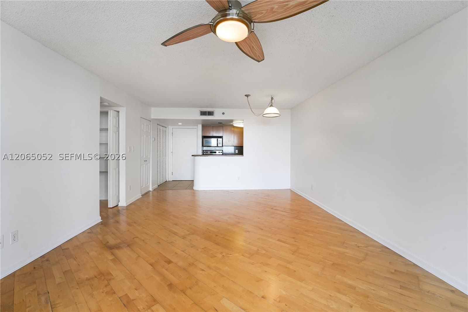 1+1 Condo — 770 Claughton Island Dr #808, Miami, FL 33131