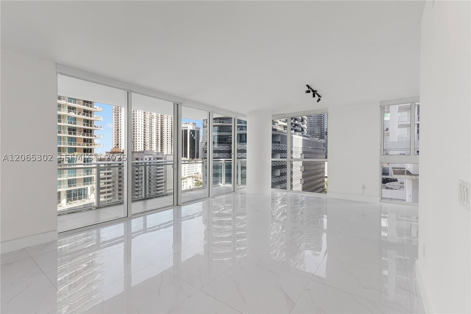 3+1 Condo — 1080 Brickell Ave #1409, Miami, FL 33131