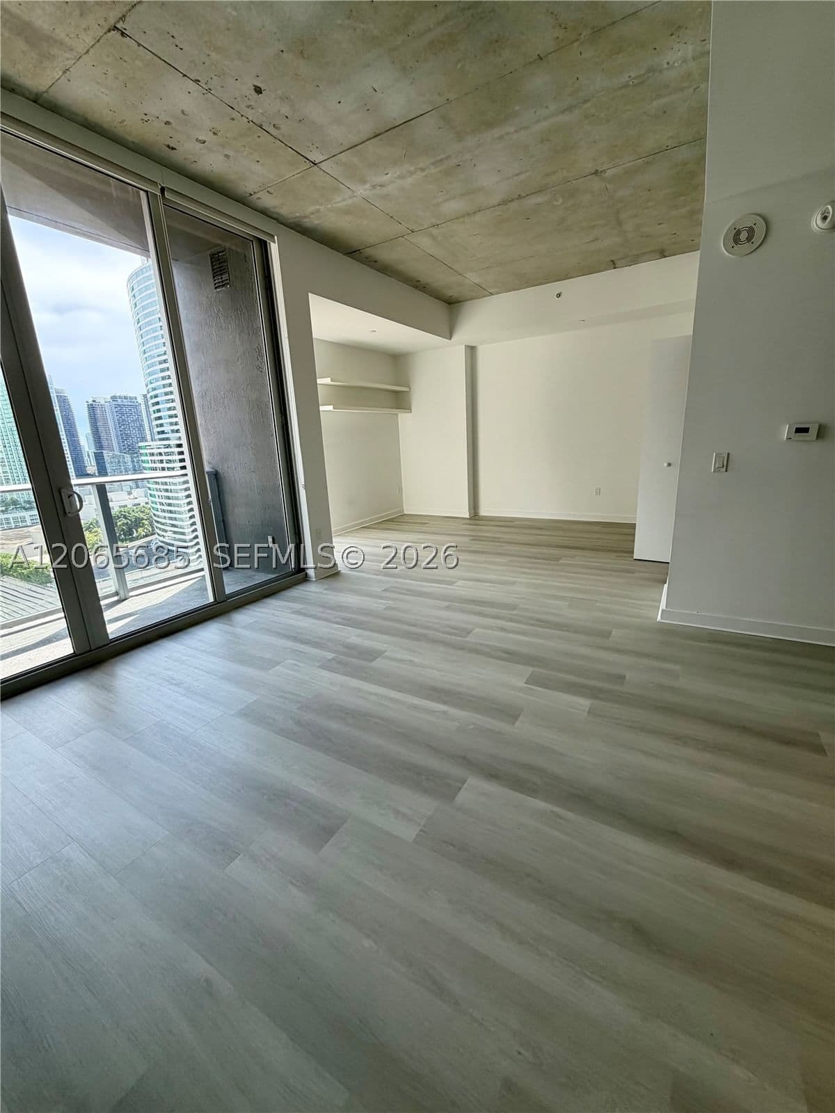 1+1 Condo — 151 1 Street #2207, Miami, FL 33131