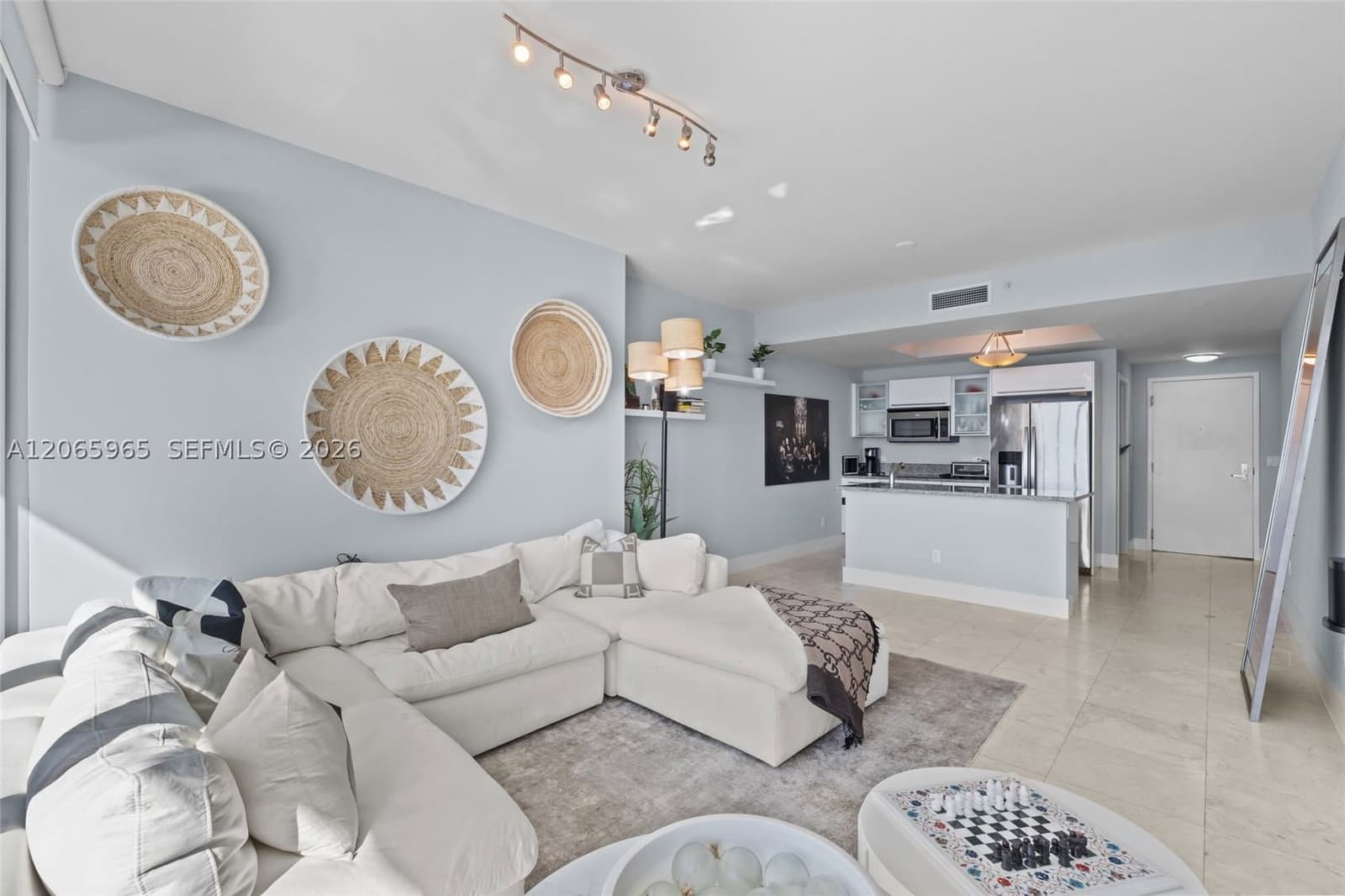 1+1 Condo — 888 Biscayne Blvd #4203, Miami, FL 33132
