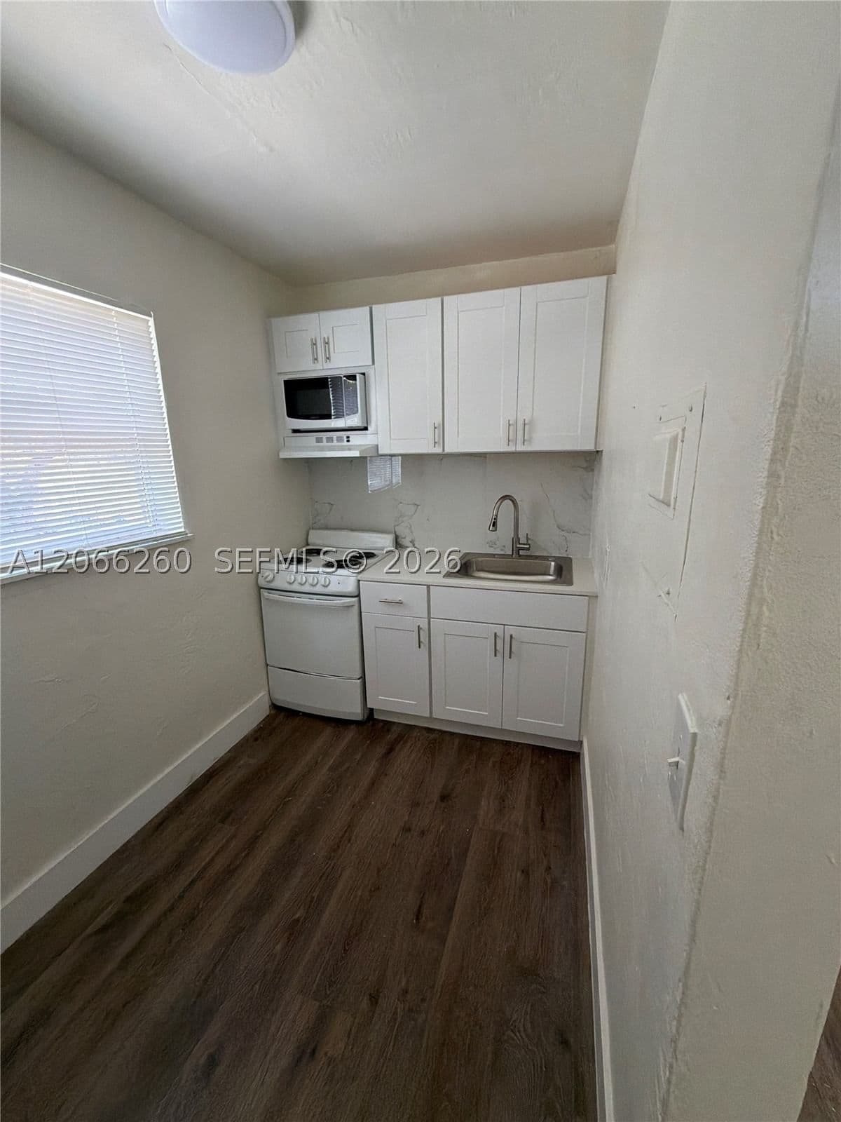 1+1 Daire — 3669 Thomas Ave #7, Miami, FL 33133