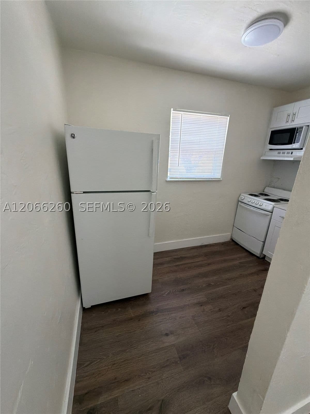 1+1 Daire — 3669 Thomas Ave #7, Miami, FL 33133