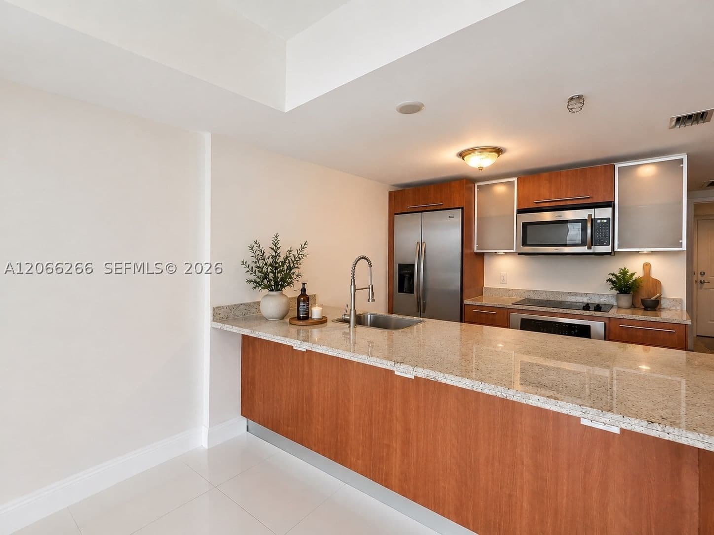 1-bedroom Condo — 185 7th St #3105, Miami, FL 33130