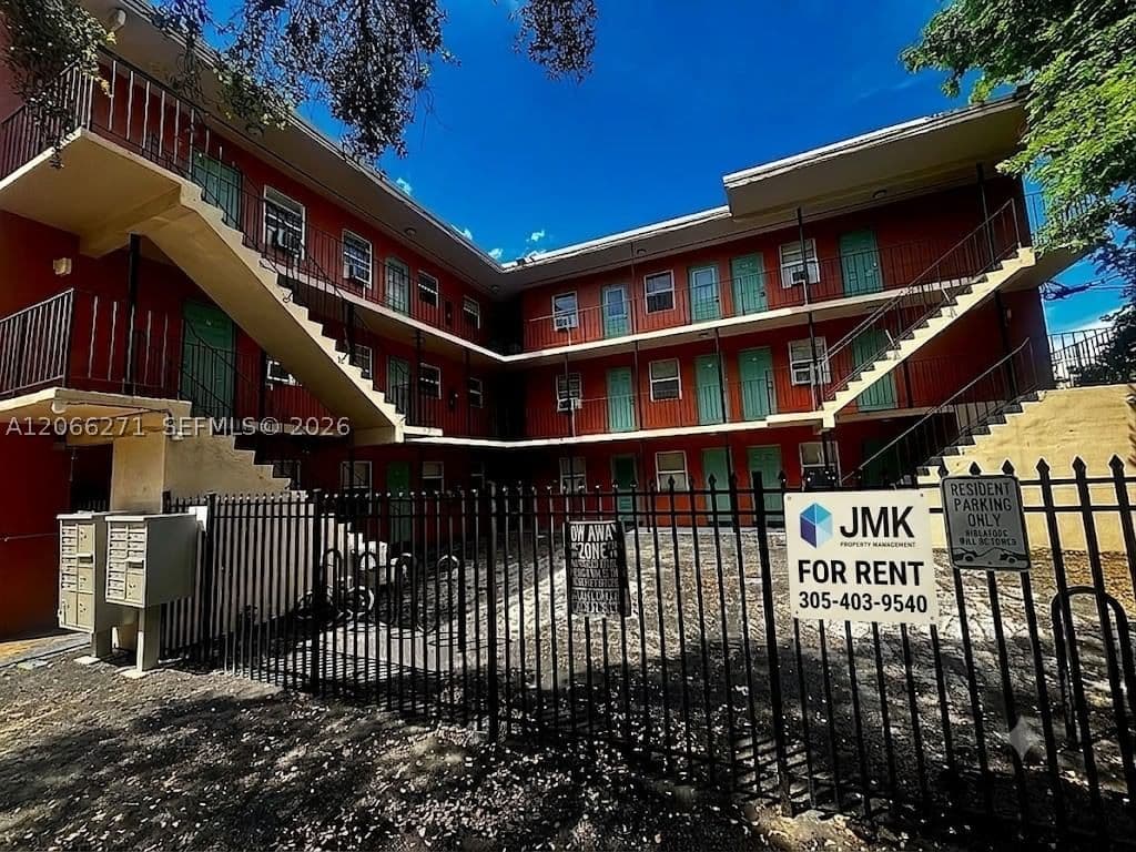1+1 Daire — 3669 Thomas Ave #8, Miami, FL 33133