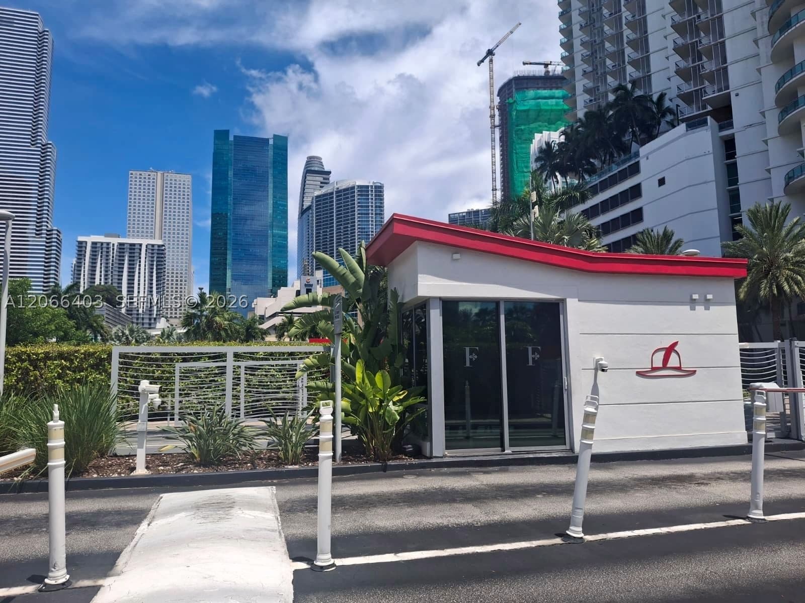 1+1 Condo — 92 3rd St #3808, Miami, FL 33130