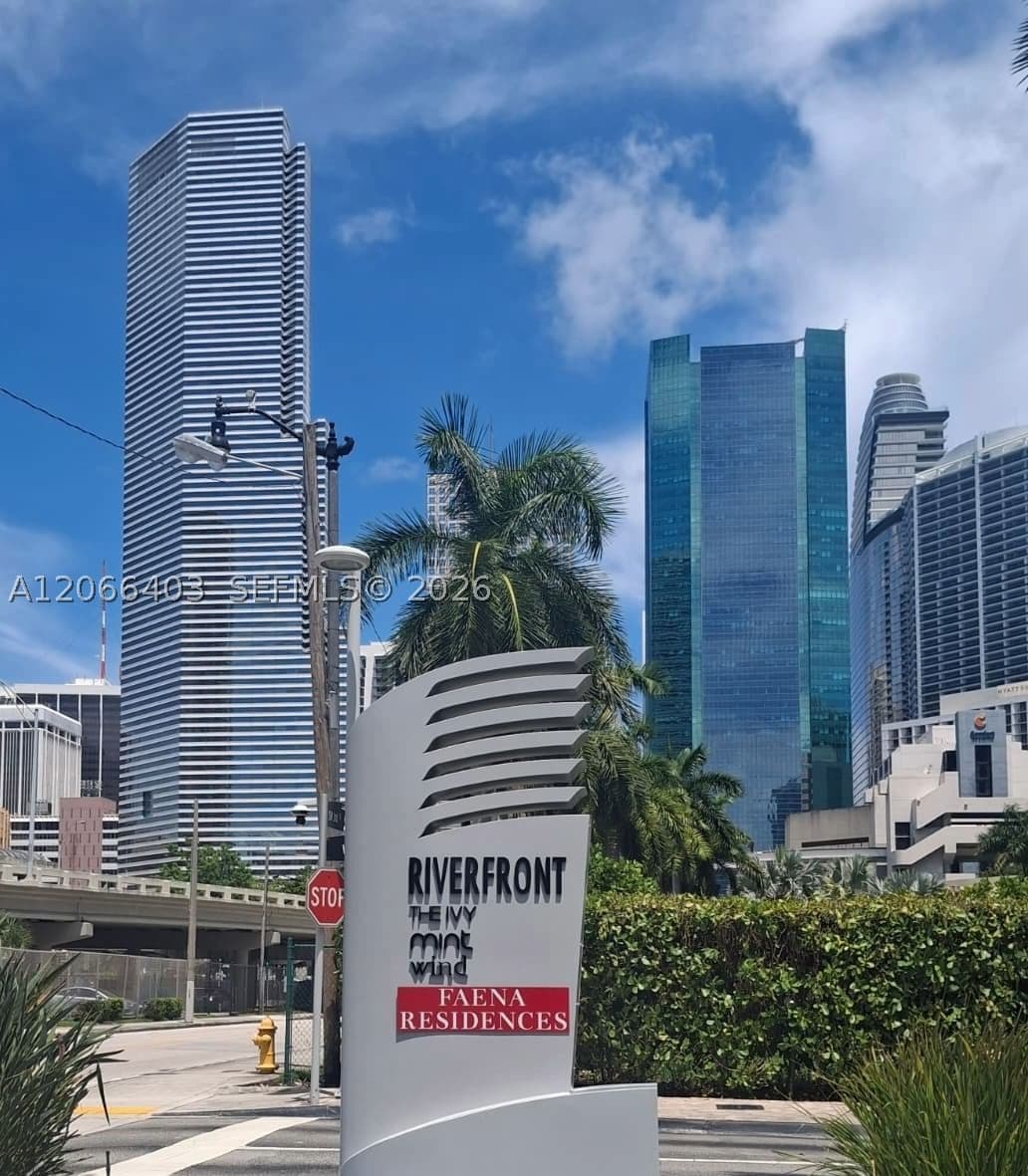 1+1 Condo — 92 3rd St #3808, Miami, FL 33130