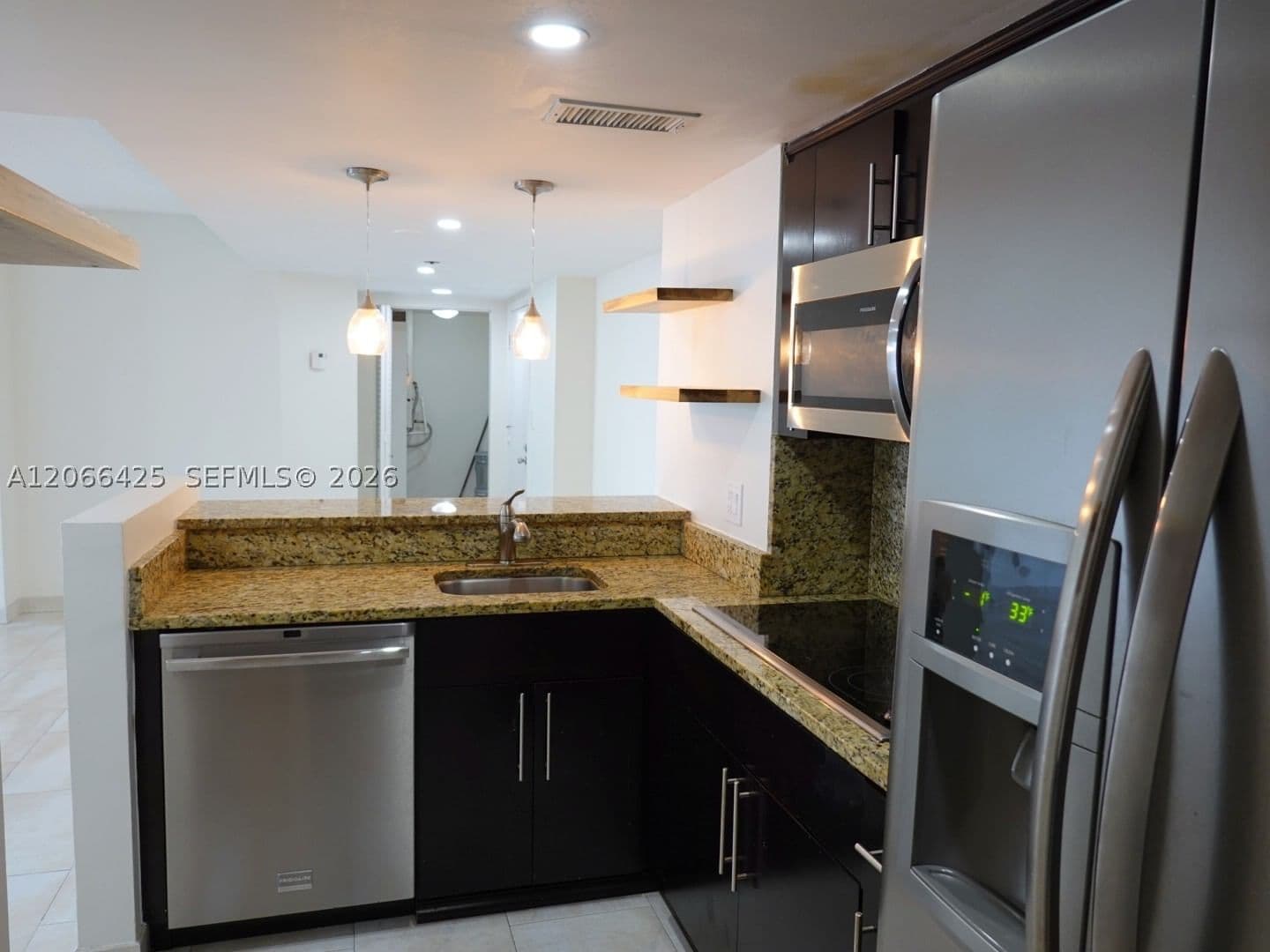 2-bedroom Condo — 770 Claughton Island Dr #1914, Miami, FL 33131