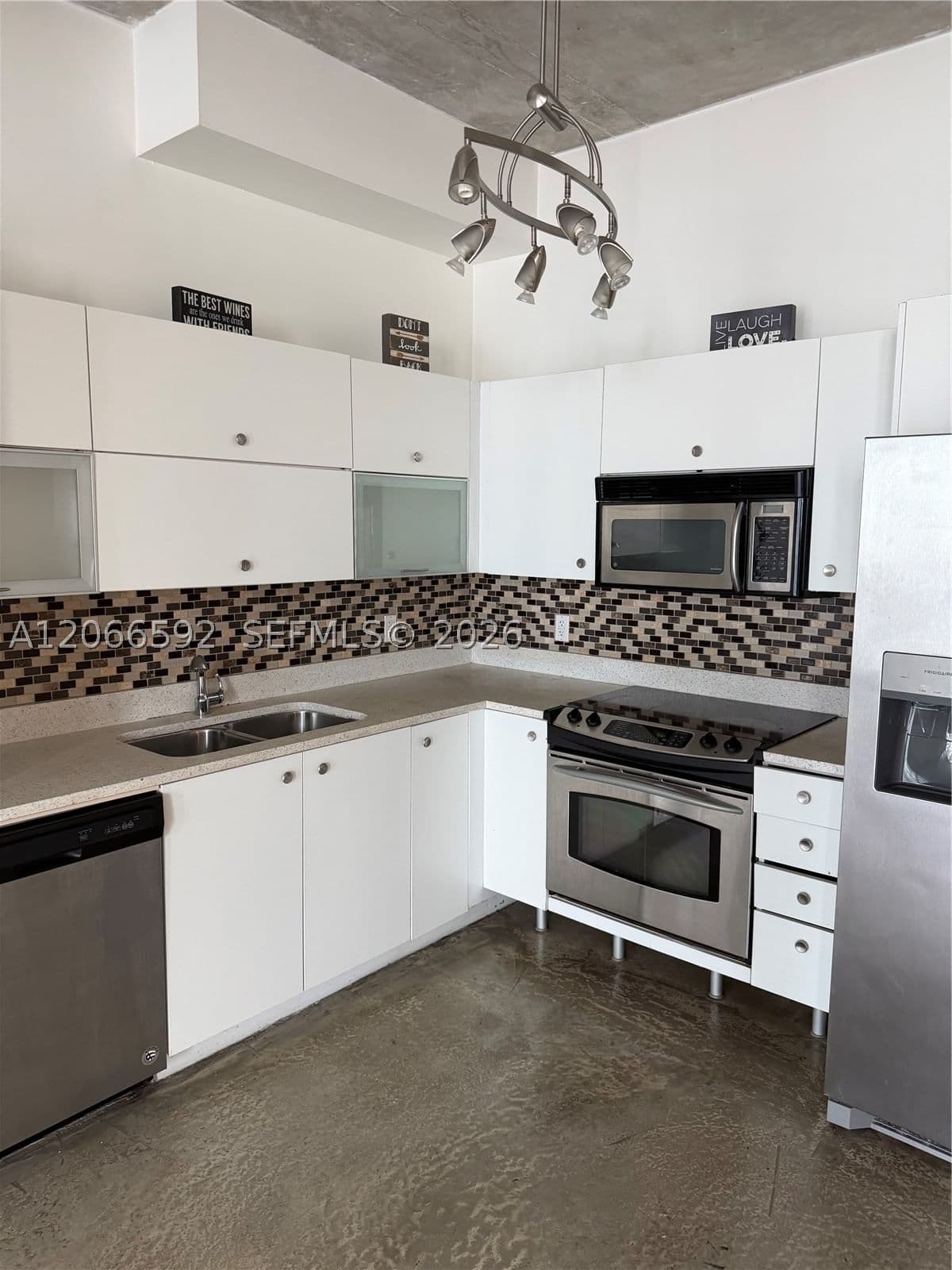 1+1 Condo — 234 3rd St #1603, Miami, FL 33132