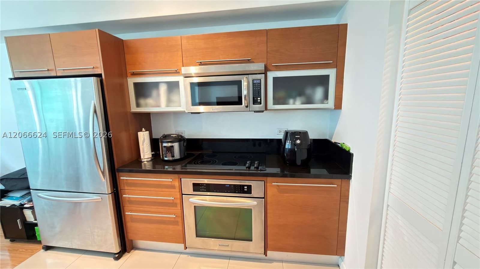 2+1 Condo — 244 Biscayne Blvd #808, Miami, FL 33132