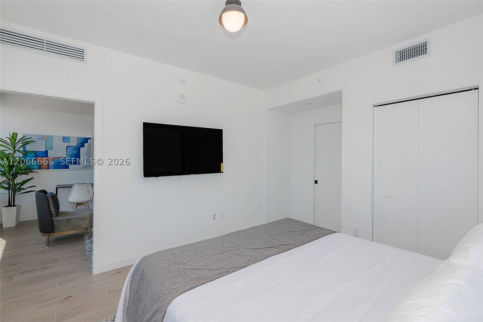2-bedroom Condo — 225 Miami Ave #2801, Miami, FL 33128