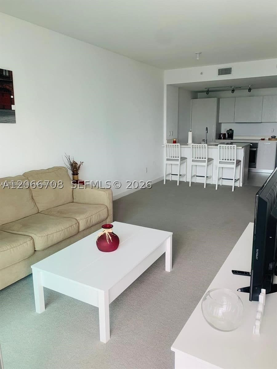 1-bedroom Condo — 501 31st St #804, Miami, FL 33137