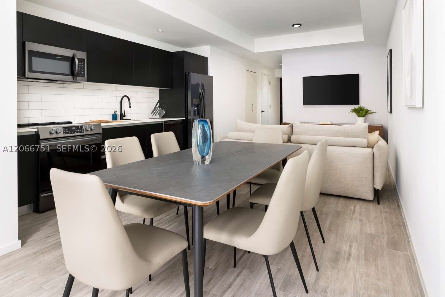 1-bedroom Condo — 398 5th St #4114, Miami, FL 33132