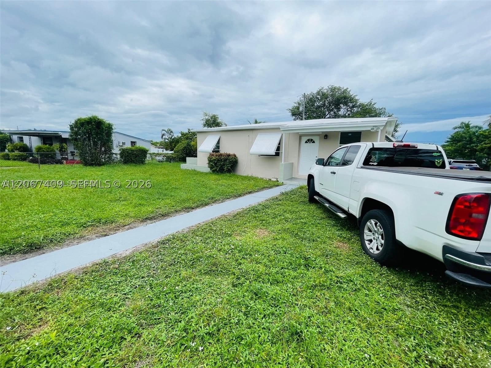 3-bedroom Single-Family Home — 12330 17th Ct #12330, Miami, FL 33167
