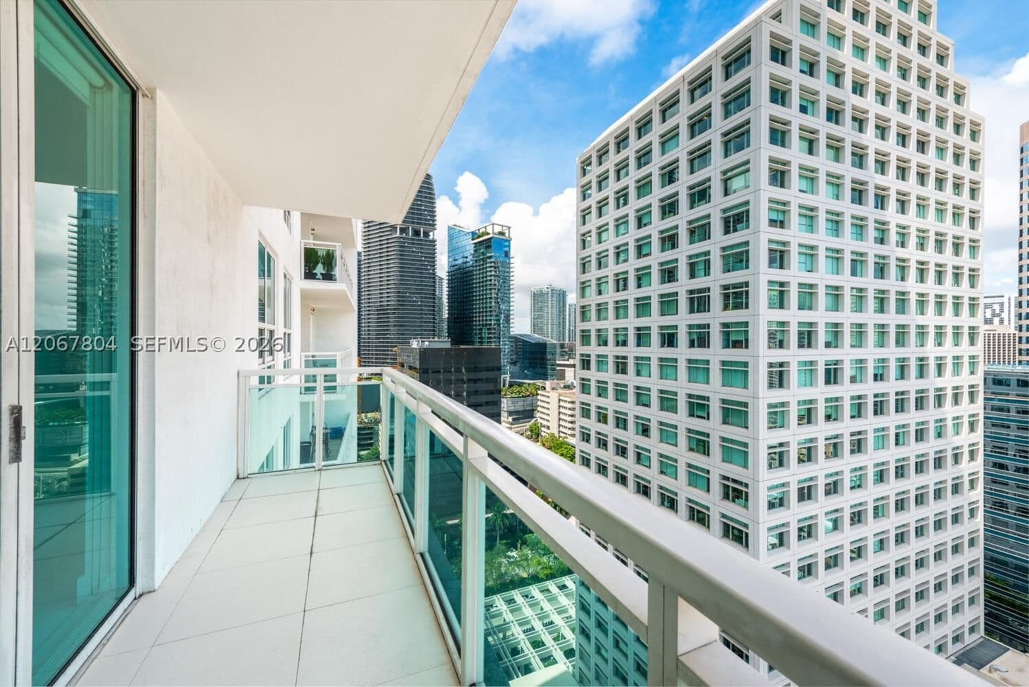 1-bedroom Condo — 950 Brickell Bay Dr #2208, Miami, FL 33131