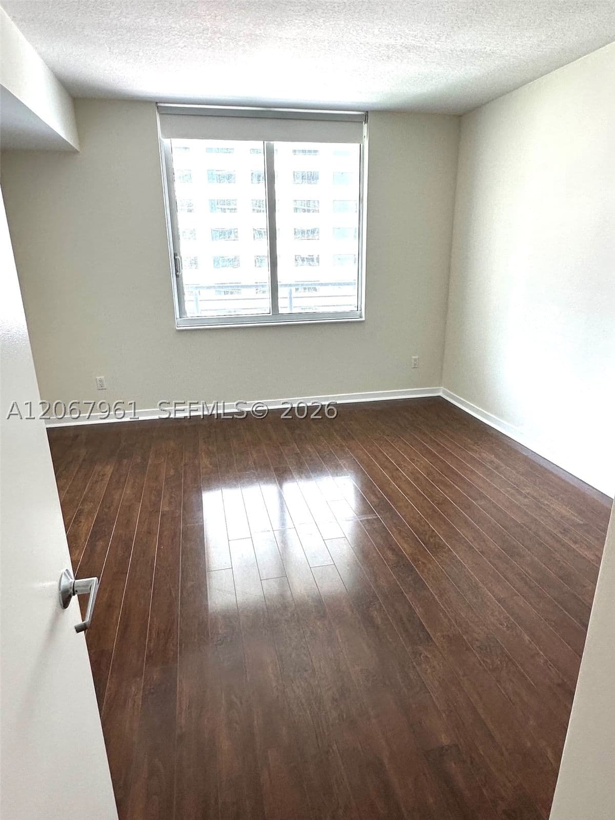 1+1 Condo — 335 Biscayne Blvd #1802, Miami, FL 33131
