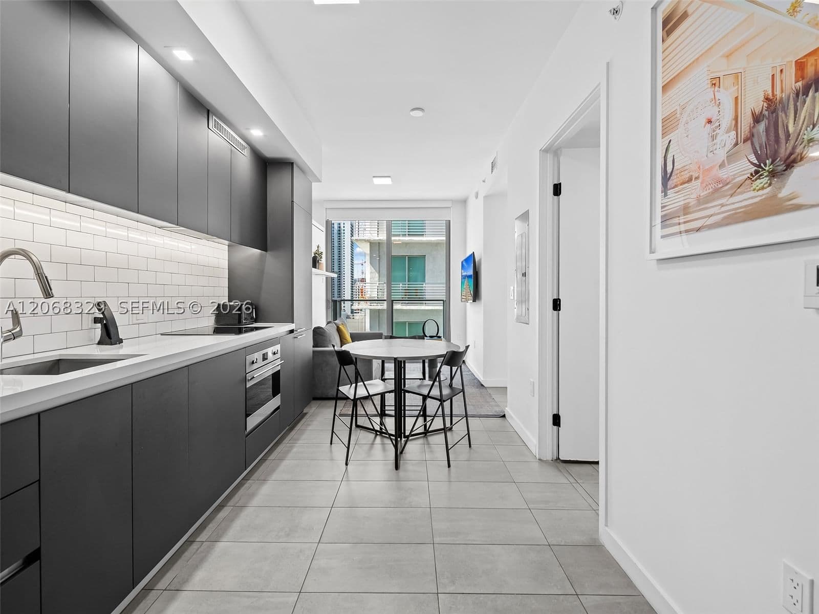 Condo — 227 2nd St #1807, Miami, FL 33132