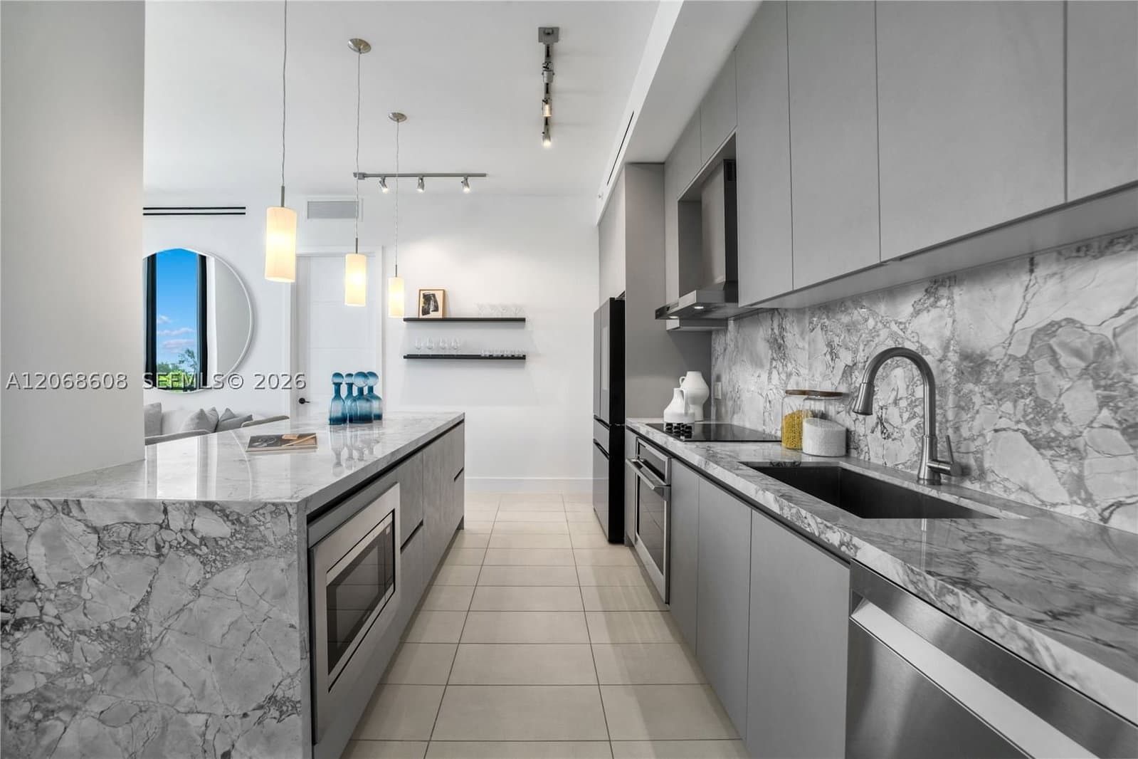 2+1 Condo — 1030 15th St #PH3, Miami Beach, FL 33139