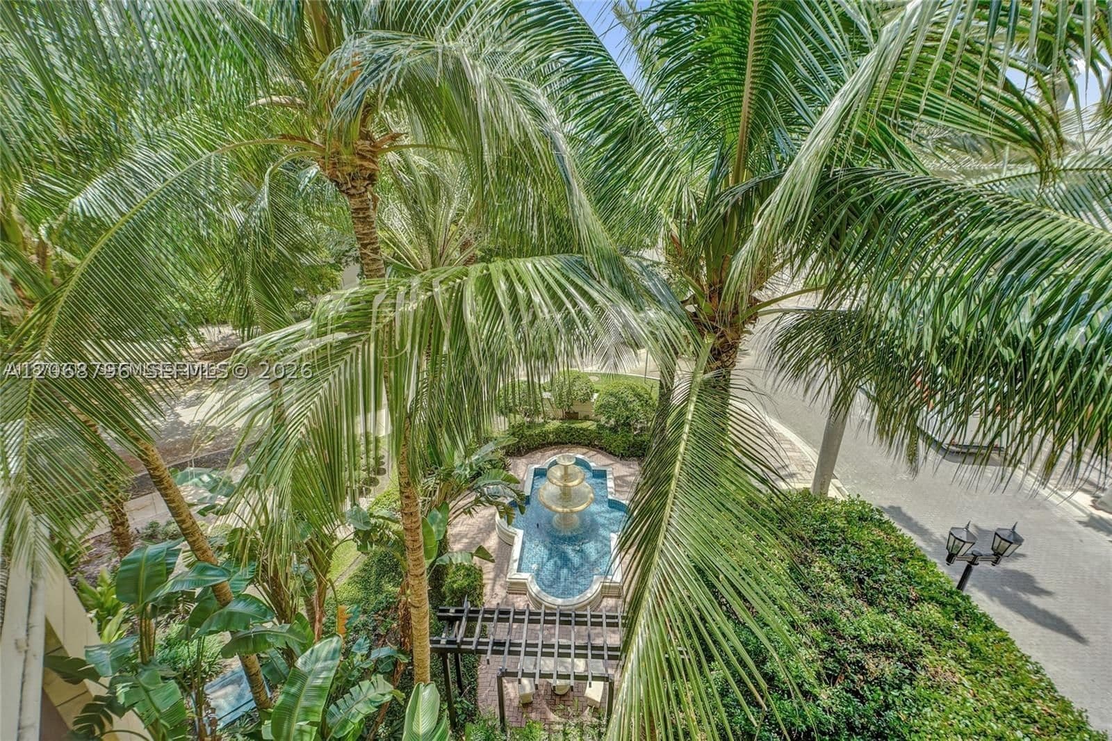 3+1 Condo — 888 Douglas Rd #304, Coral Gables, FL 33134