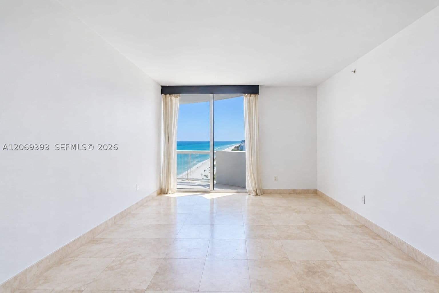 1+1 Daire — 6365 Collins Ave #2805, Miami Beach, FL 33141