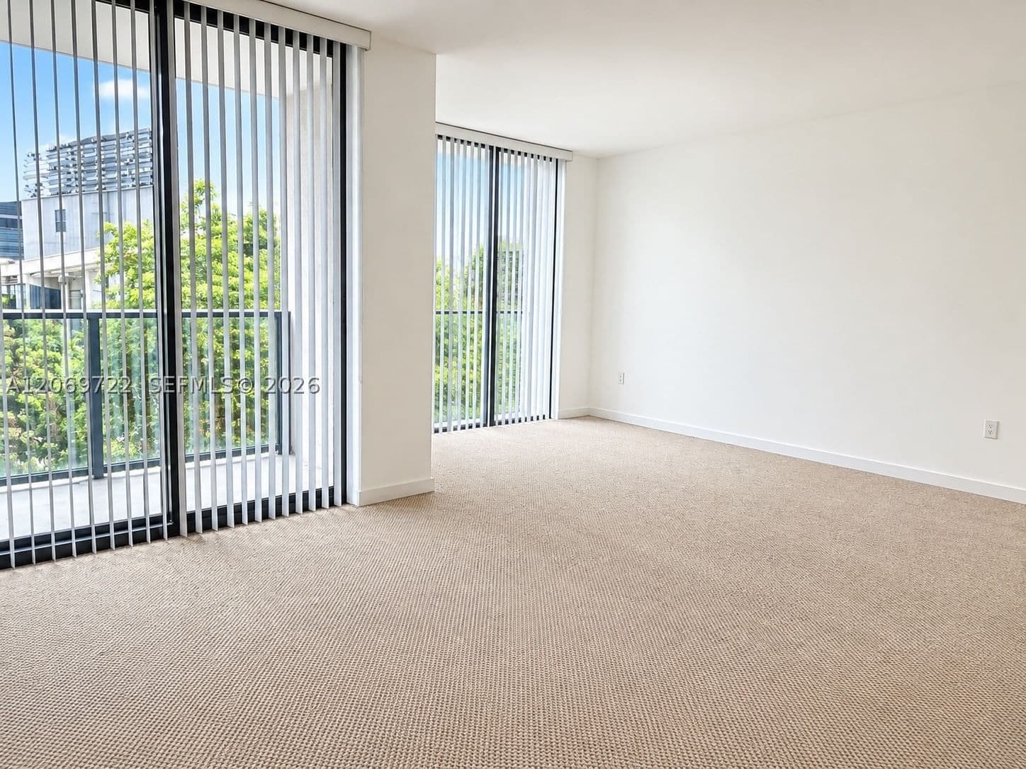 Condo — 31 6th St #405, Miami, FL 33131