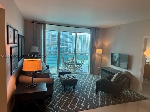 2+1 Condo — 950 Brickell Bay Dr #2104, Miami, FL 33131