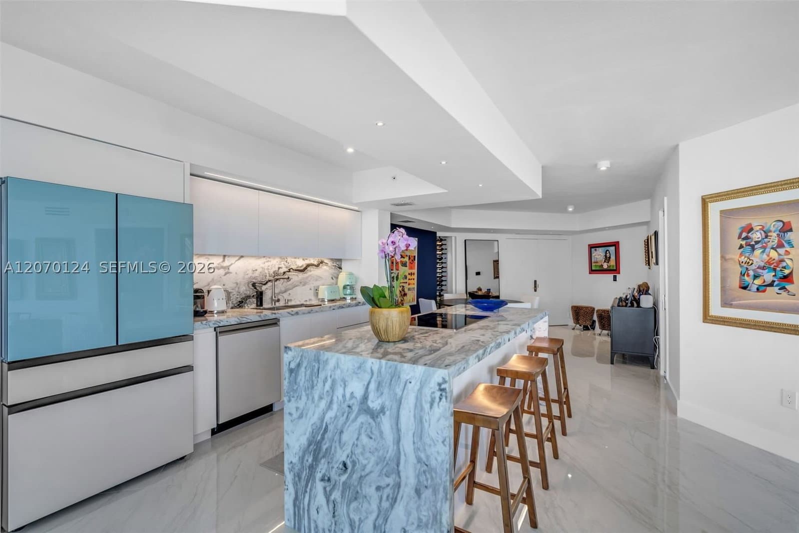 2+1 Condo — 6301 Collins Ave #1207, Miami Beach, FL 33141
