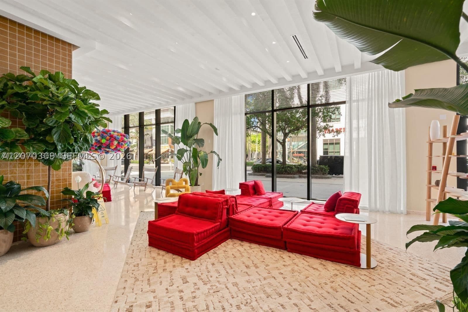 2+1 Condo — 90 32 #727, Miami, FL 33127