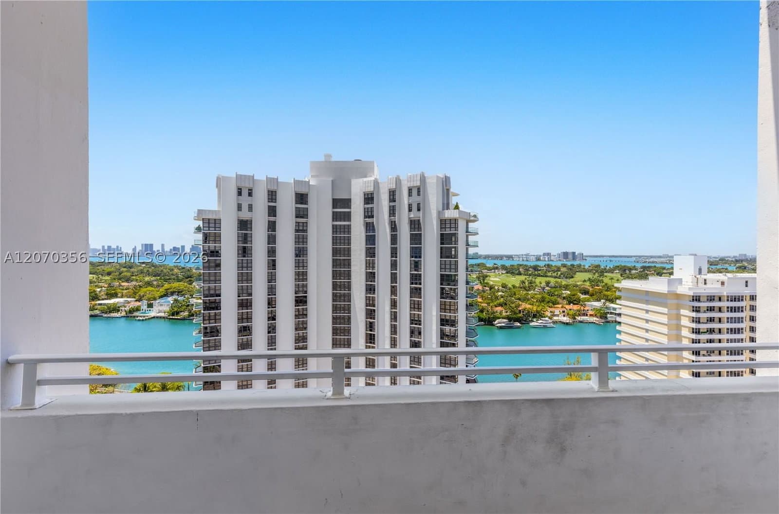 1+1 Condo — 5445 Collins Ave #TS11, Miami Beach, FL 33140