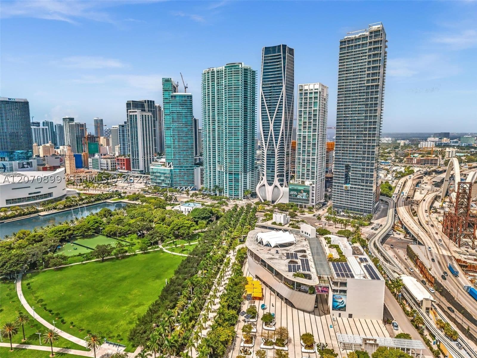 2+1 Condo — 900 Biscayne Blvd #1708, Miami, FL 33132