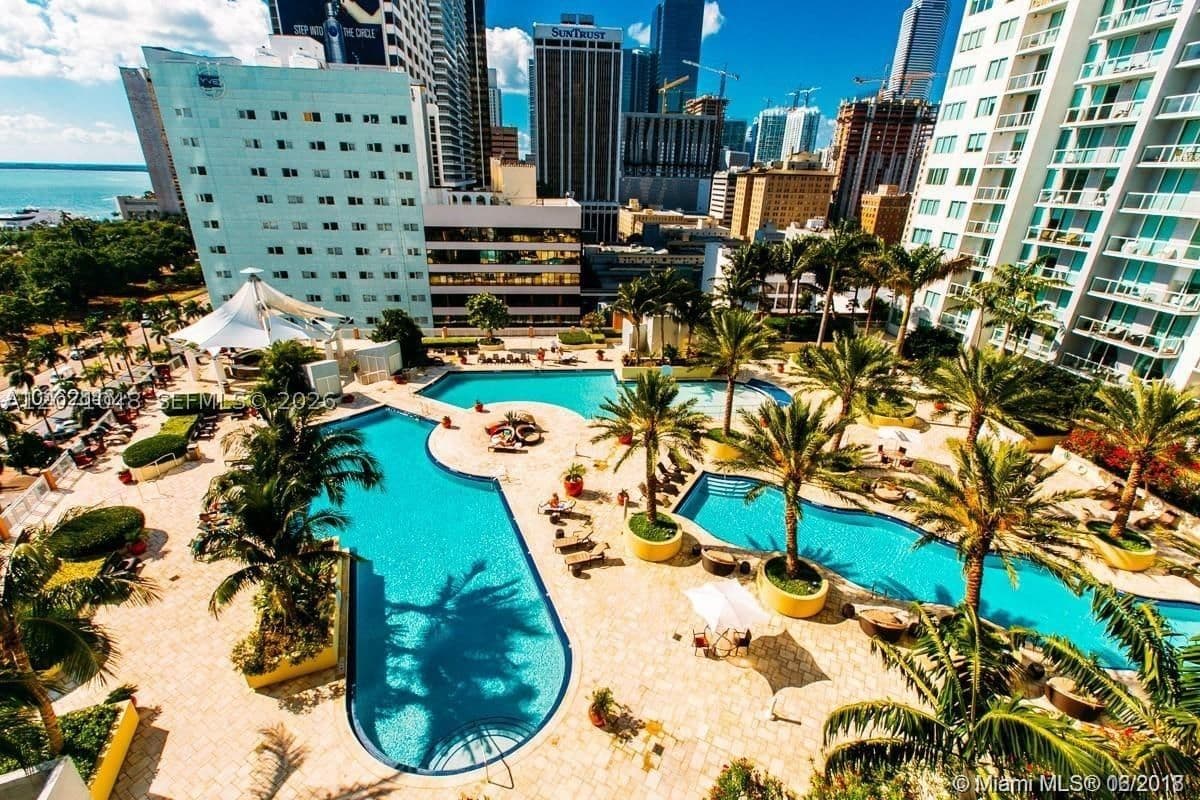1+1 Condo — 244 Biscayne Blvd #1707, Miami, FL 33132
