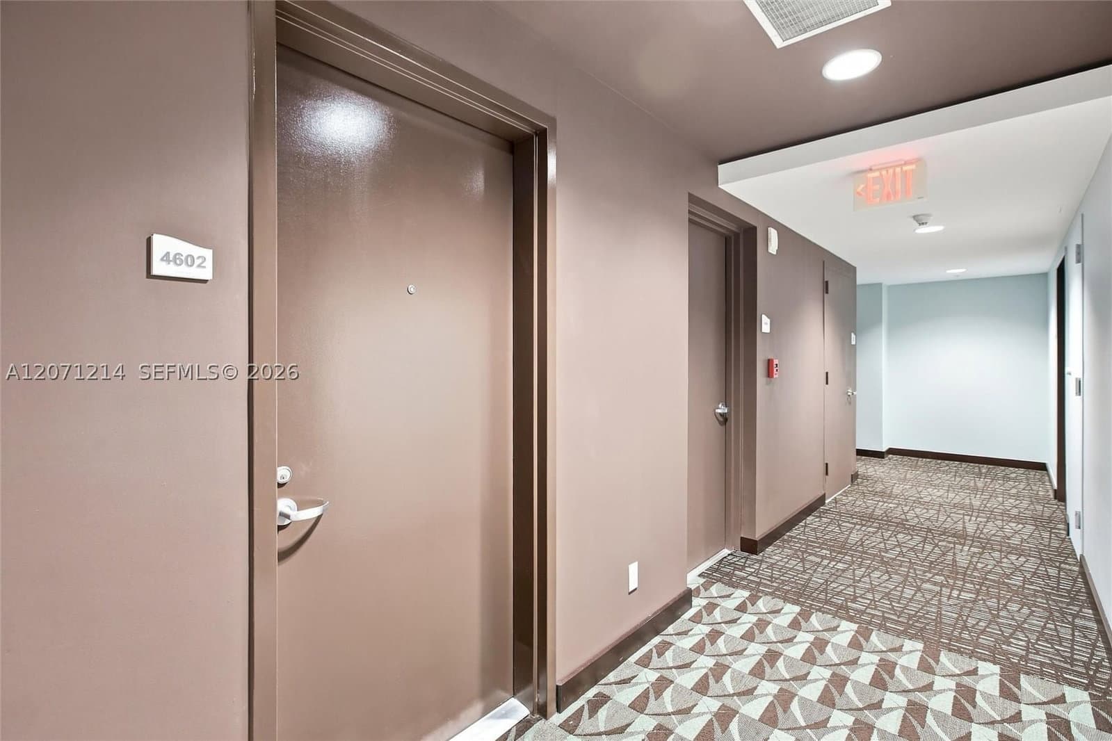 2+1 Condo — 60 13th St #4602, Miami, FL 33130