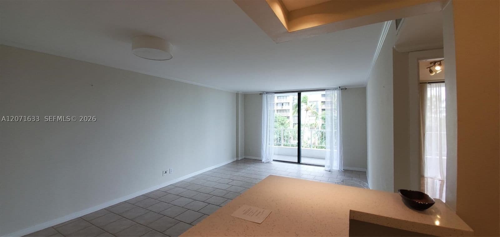1-bedroom Condo — 200 15th Rd #5H, Miami, FL 33129