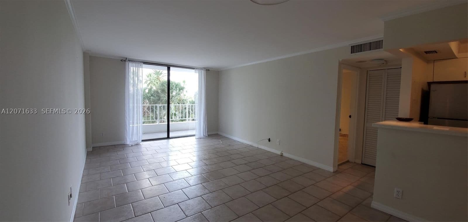 1-bedroom Condo — 200 15th Rd #5H, Miami, FL 33129