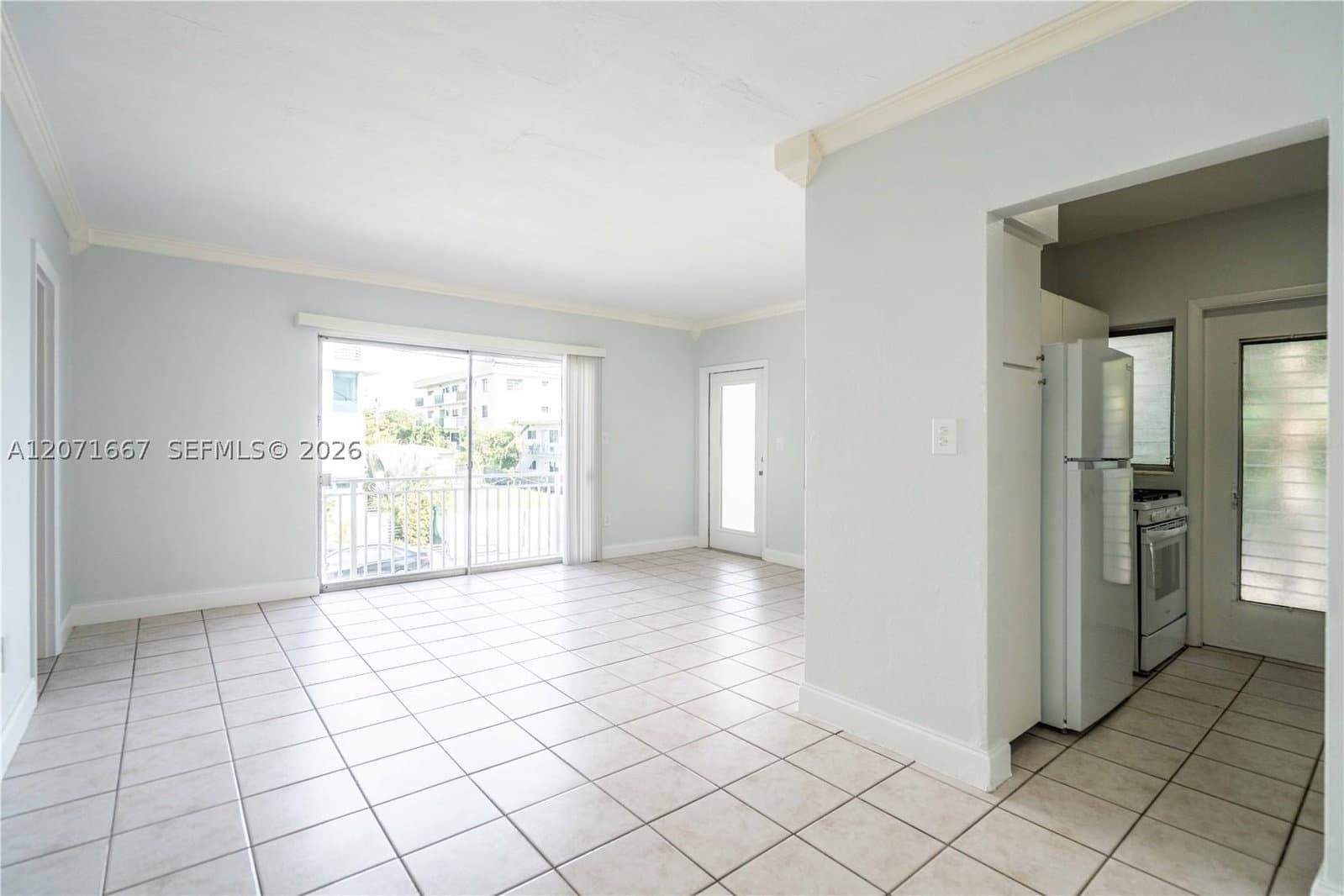 1-bedroom Apartment — 7640 Carlyle Ave #7A, Miami Beach, FL 33141