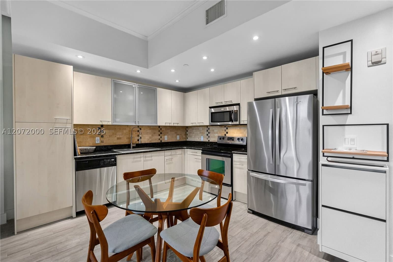 1+1 Condo — 1350 8th Ct #A2-4, Miami, FL 33136