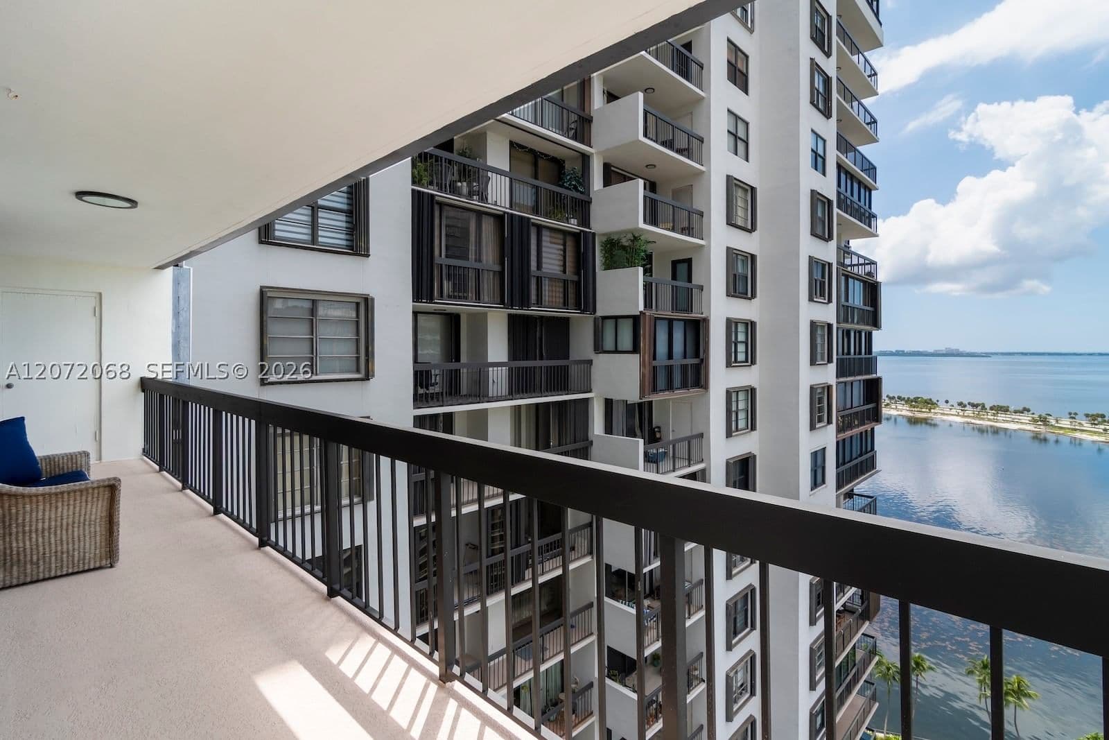 2+1 Condo — 2333 Brickell Ave #2212, Miami, FL 33129