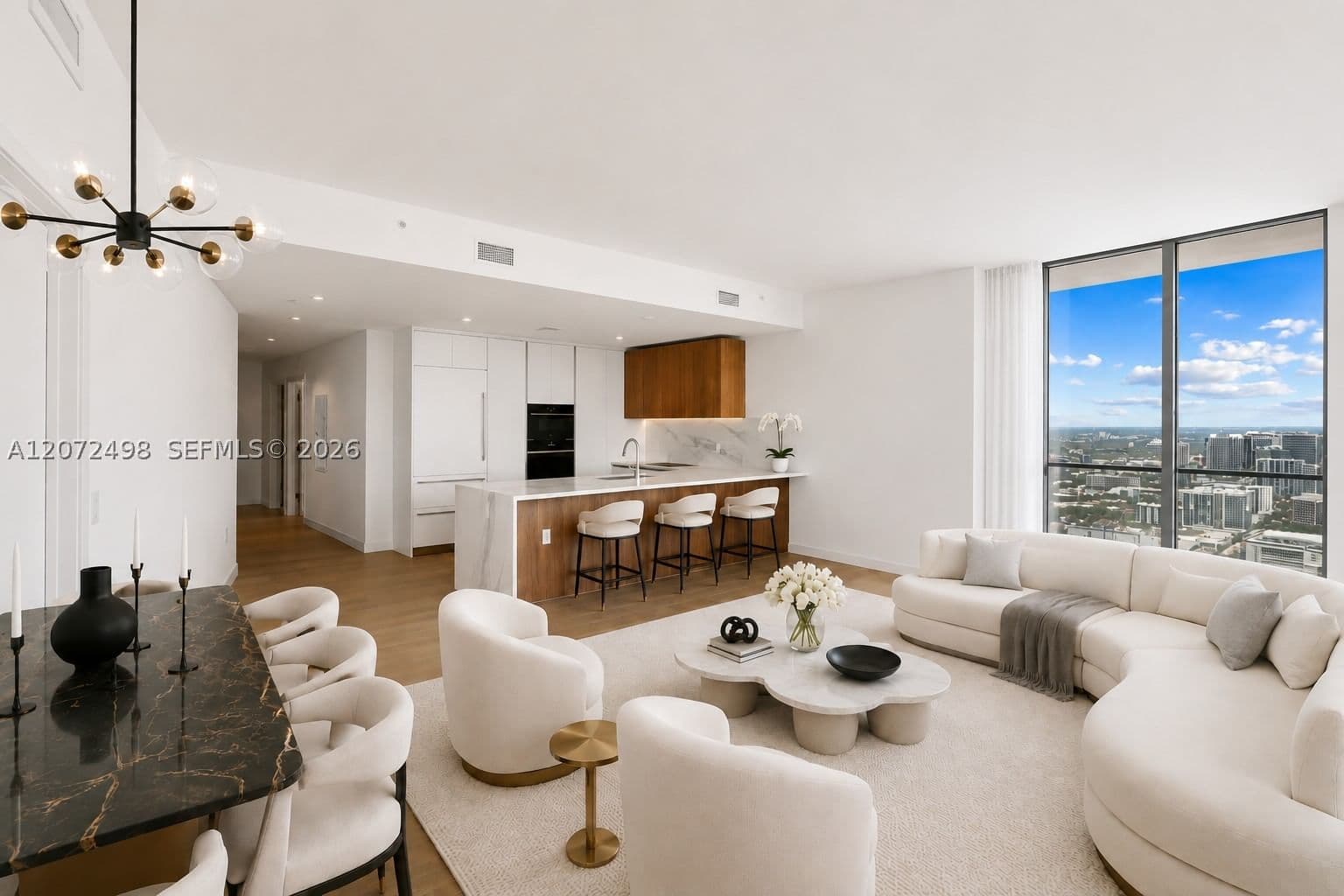 4+1 Condo — 1400 Biscayne Blvd #4206, Miami, FL 33132