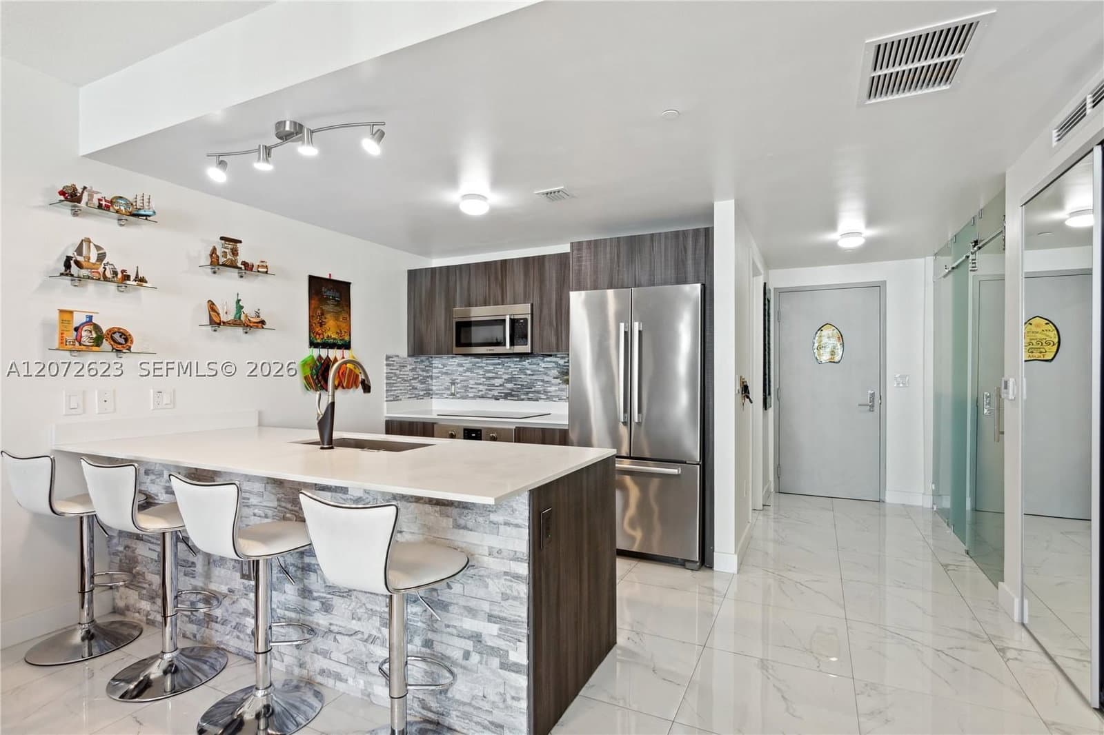 1+1 Condo — 488 18th St #4307, Miami, FL 33132