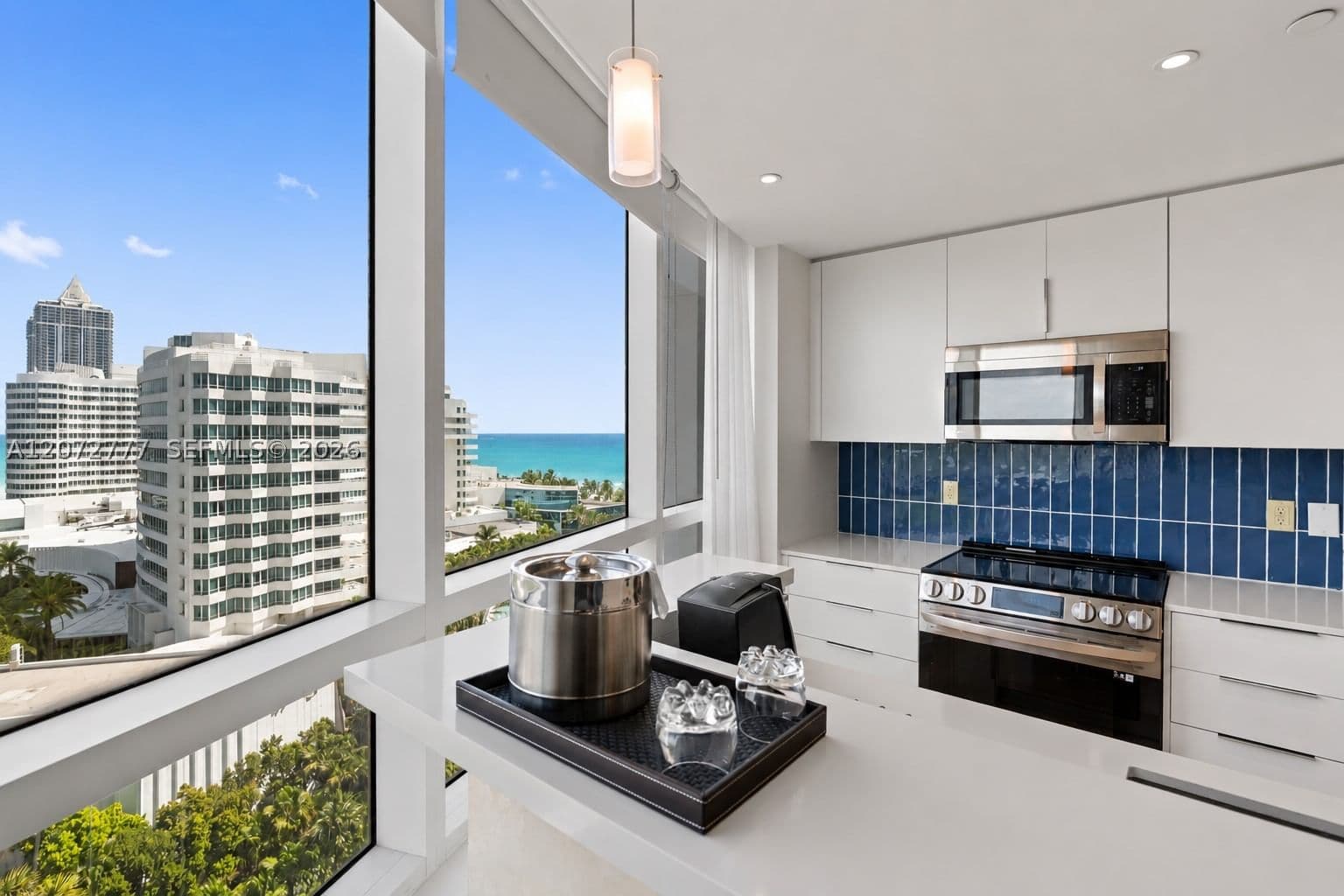 1+1 Condo — 4401 Collins Ave #1115, Miami Beach, FL 33140