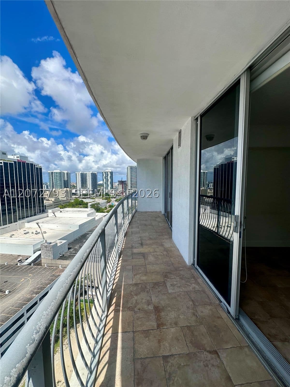 1+1 Condo — 1750 Bayshore Dr #2406, Miami, FL 33132