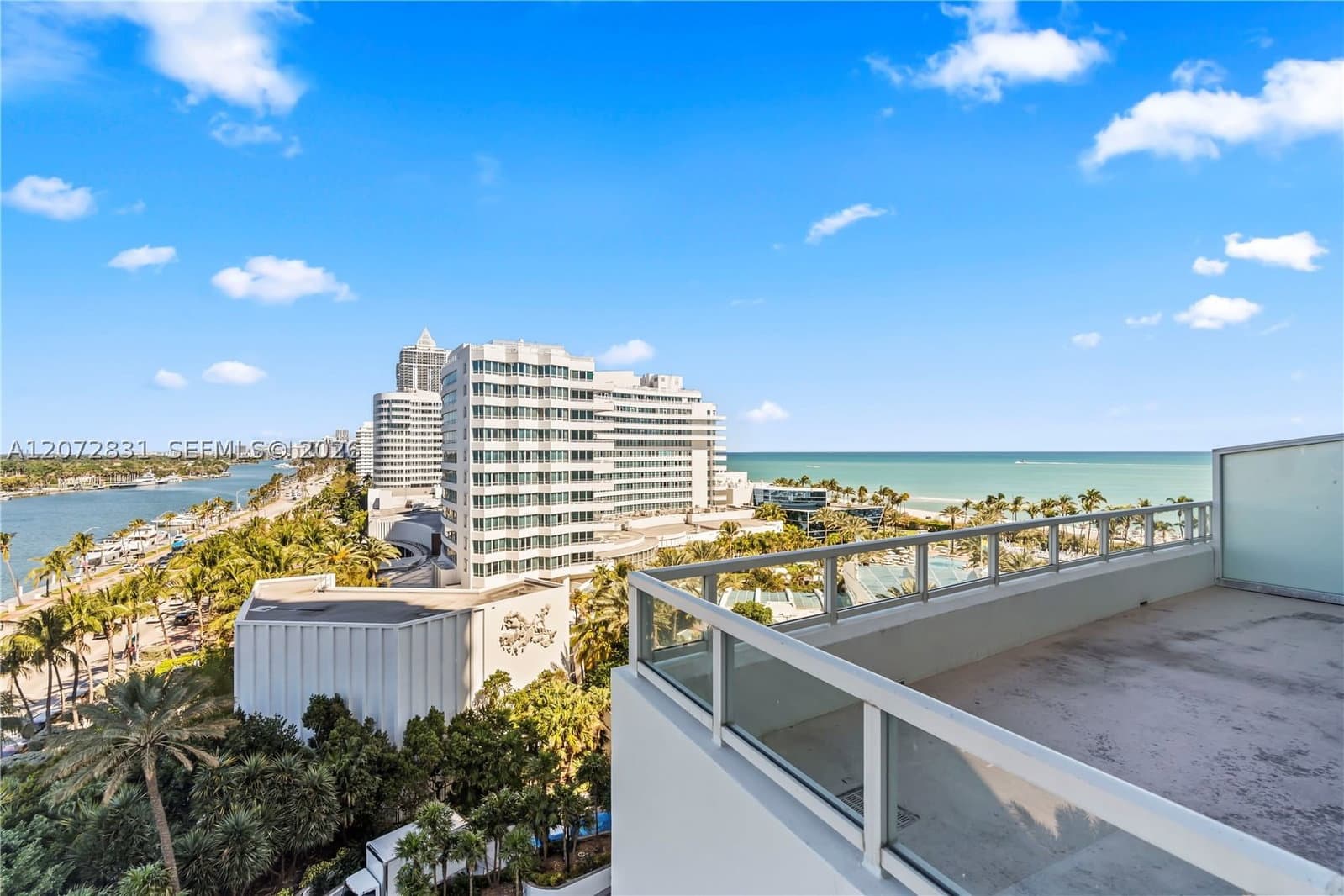1+1 Condo — 4401 Collins Ave #915, Miami Beach, FL 33140