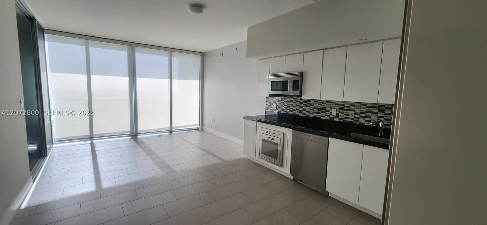 1-bedroom Condo — 92 3rd St #4308, Miami, FL 33130