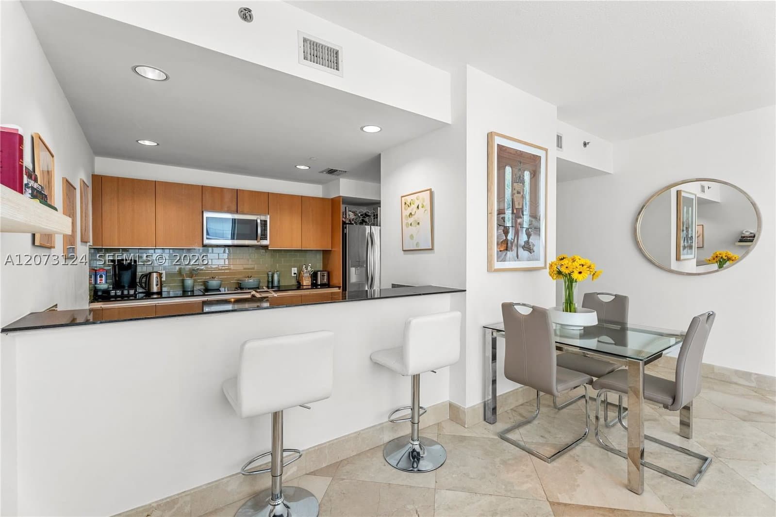 2+1 Condo — 1060 Brickell Ave #2117, Miami, FL 33131